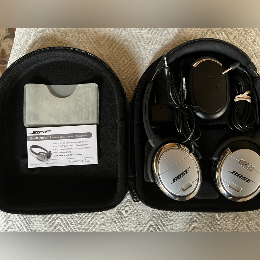 Bose QuietComfort3 QC3 Acoustic Noise Cancelling Headphones WIRED